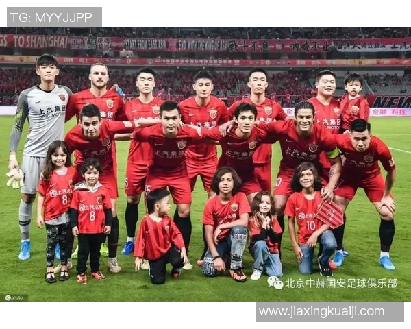 上海足球队以79分领跑选拔赛积分榜展现强劲实力