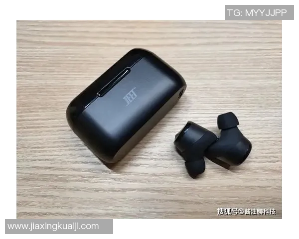 足球明星耳机选择揭秘听听他们偏爱的音质与风格